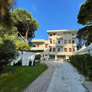 Hotel La Tavernetta Dei Ronchi, Marina di Massa